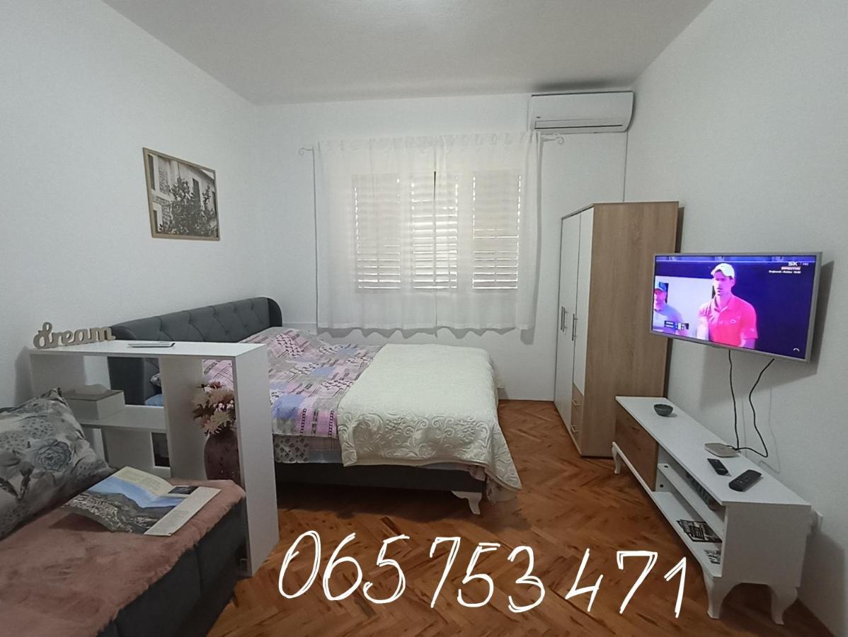 Apartman "Citrus" Требинє Екстер'єр фото